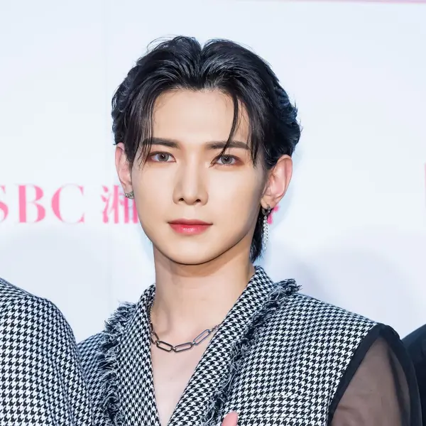 Yeosang gallery image
