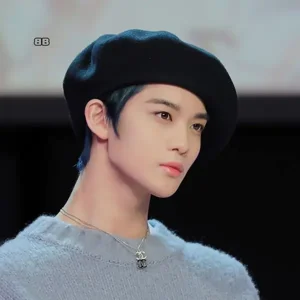 Jinyoung gallery image