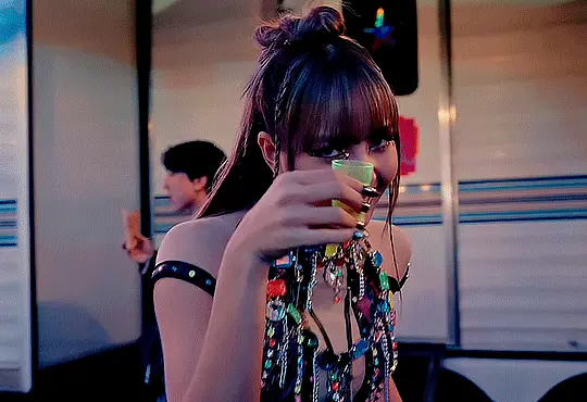 Lalisa gif