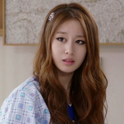 Jiyeon gallery image