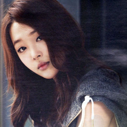 Sulli gallery image