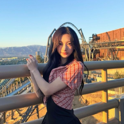 Hyerin gallery image