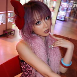 Hinata gallery image