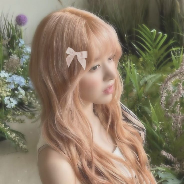 Lily gallery image