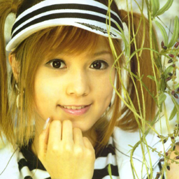 Ahyoomee gallery image