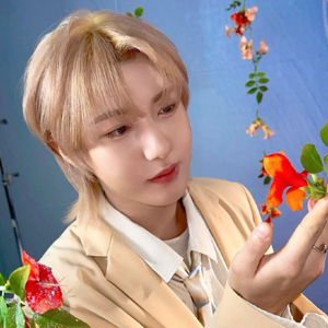 Renjun gallery image