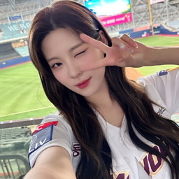 Seline gallery image