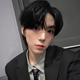 Baek Junhyuk gallery image