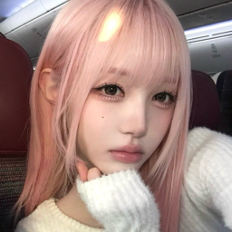 Kim ChaeWon gallery image