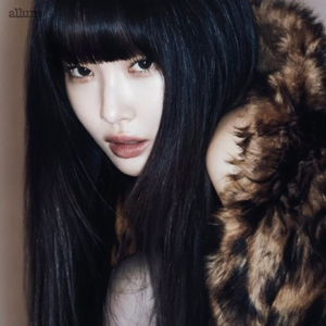 Chungha gallery image