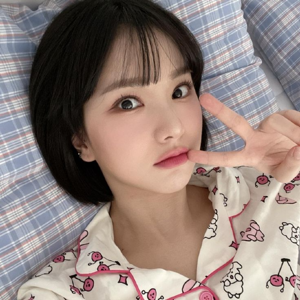 Eunha gallery image