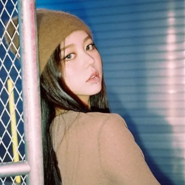 Jeong HyeRin gallery image