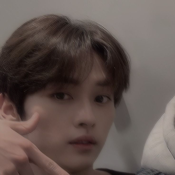 Lee Know 3