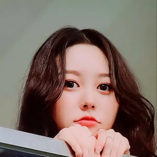 Jeong HyeRin gallery image