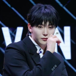 Seungkwan gallery image