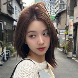 Lucy gallery image