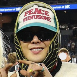 G-Dragon gallery image