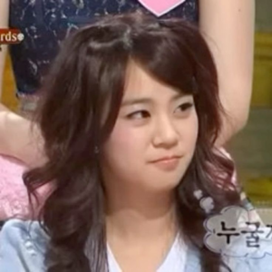 Seungyeon gallery image