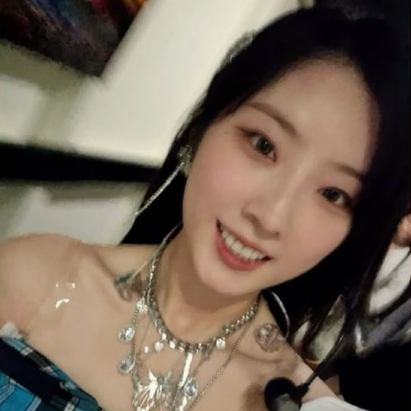 Larawan sa gallery ni Haseul