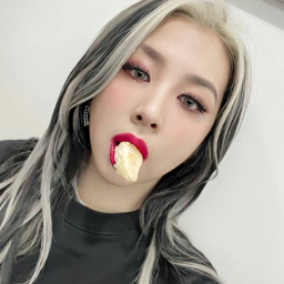 Jeon Jiwoo gallery image