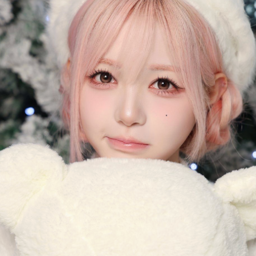 Kim ChaeWon gallery image