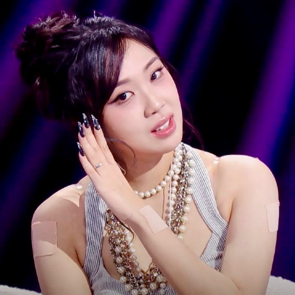 Lee Young-ji  gallery image