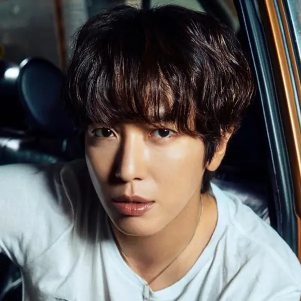 Image de galerie de Jung Yonghwa