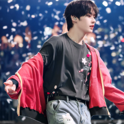 Lee Know gallery image