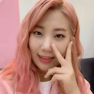 Jiyoon gallery image