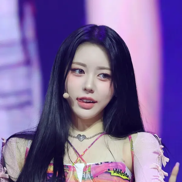 Jeong HyeRin gallery image