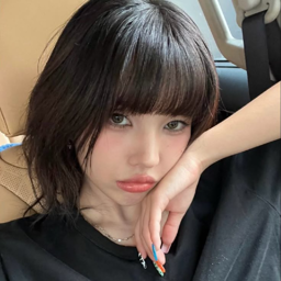 Soyeon gallery image