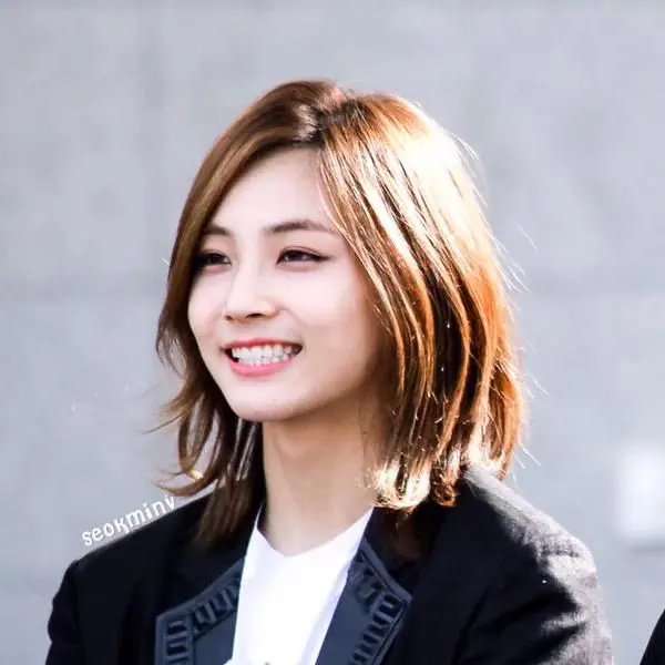 Jeonghan gallery image