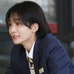 Jeonghan gallery image