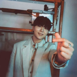 Seungkwan gallery image