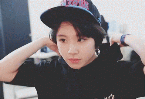 Chaeyoung gif