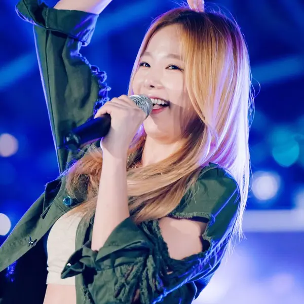 Solji gallery image