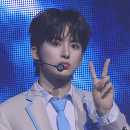 Ling Qi gallery image