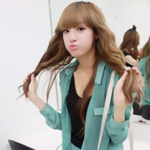Gambar galeri Jooyeon