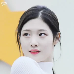 Chaeyeon gallery image