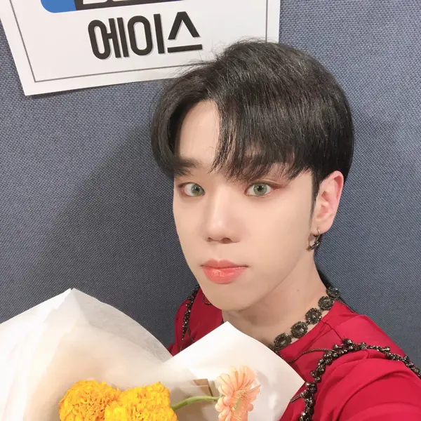 Kim Byeongkwan galerijafbeelding