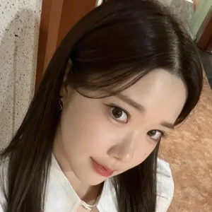 Chaewon gallery image