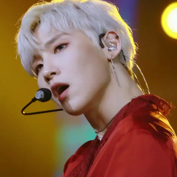 Jeon Woong gallery image