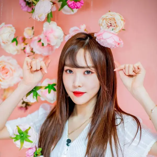 Yuju gallery image