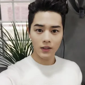 Dongjun gallery image
