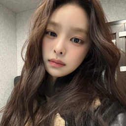 Nahyun gallery image