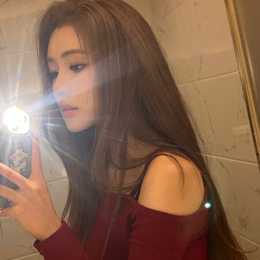 Zoe gallery image