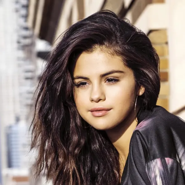 Selena Gomez gallery image