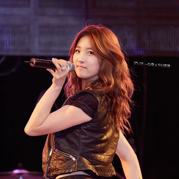 Imagem da galeria de Jihyun