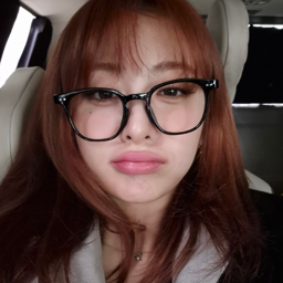 Huh Yunjin gallery image