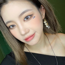 Hyunbin gallery image